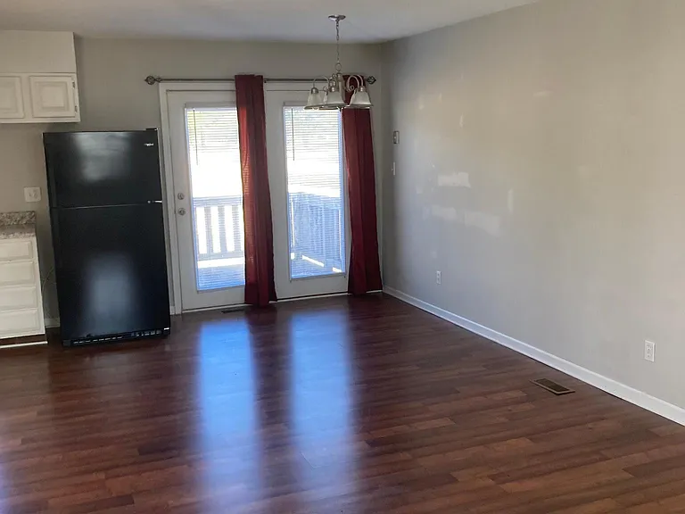 7004 Buddy J Ln #7004 — Photo 19
