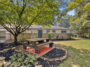 845 W Outer Dr, Oak Ridge, TN 37830