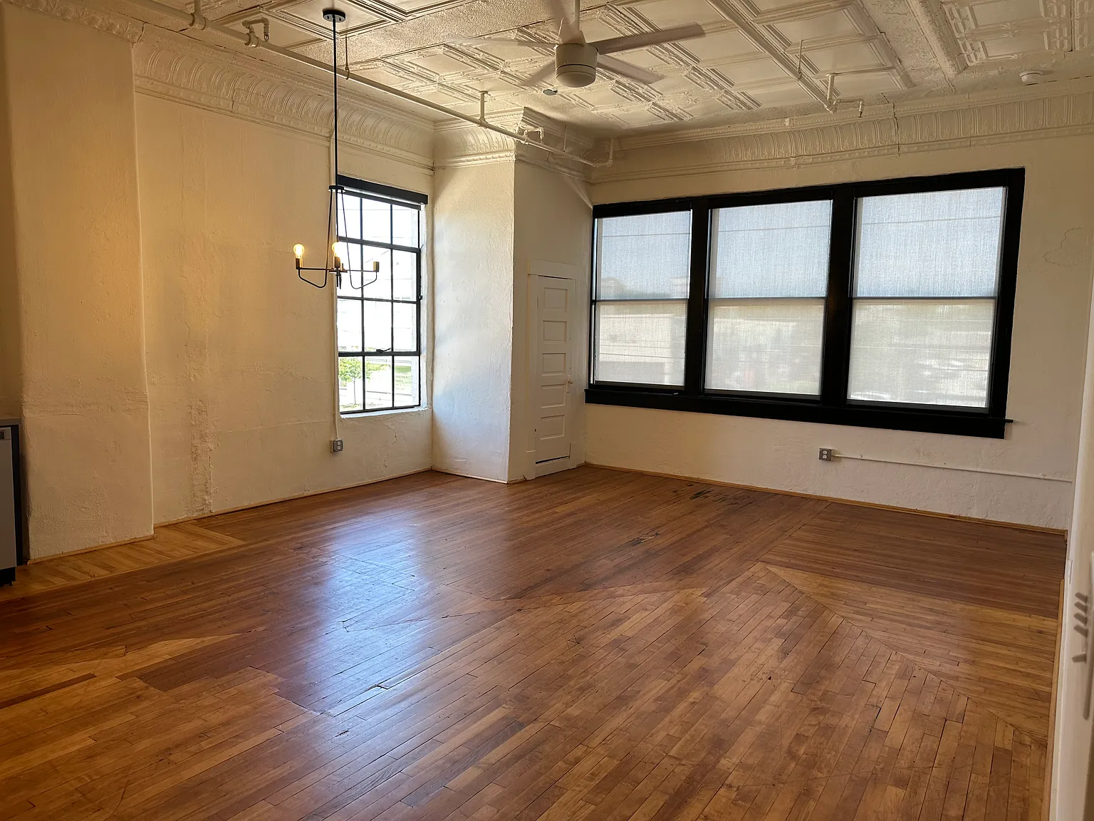 2 bed, 1196 sqft, $1,500 — Photo 3