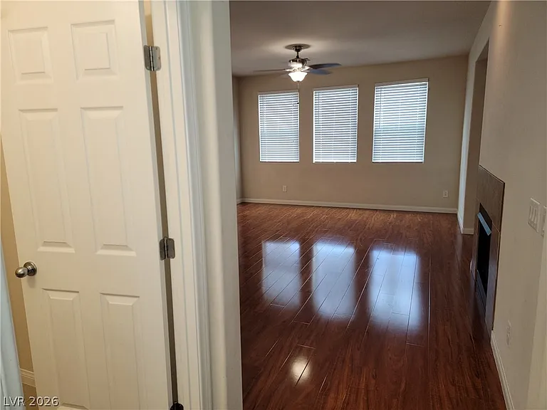 318 Glacier Meadow Rd — Photo 5