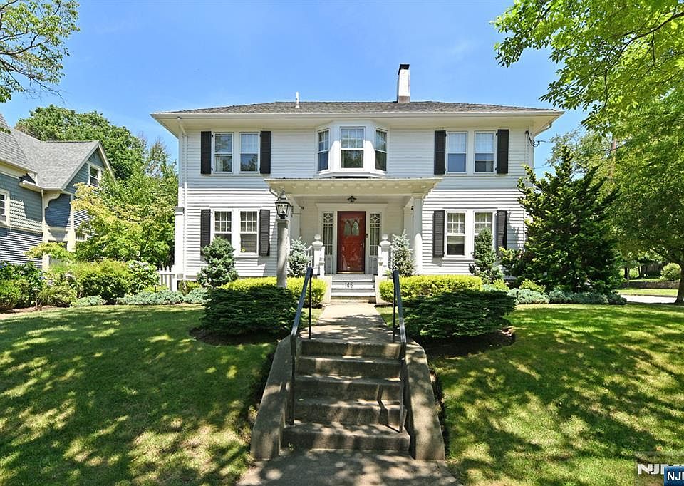 1st image of 145 Park Ave