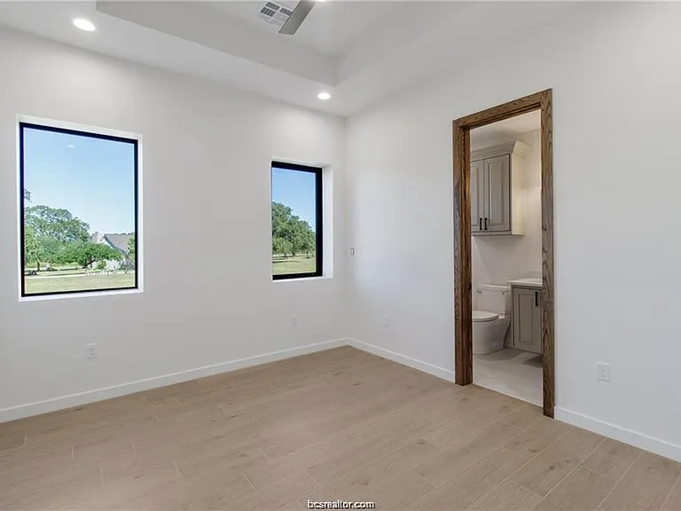 4558 Hicks Ln — Photo 17