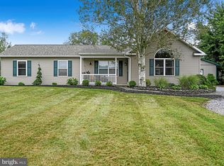 243 Dove Rd, Fredericksburg, PA 17026