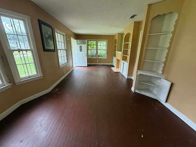 3319 Stonewall St — Photo 10