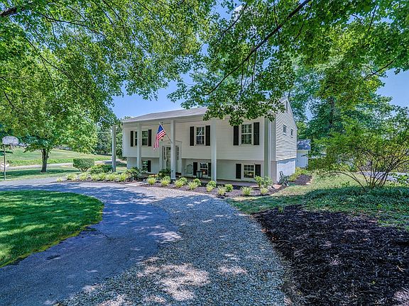 3rd image of 2406 Charing Cross Dr