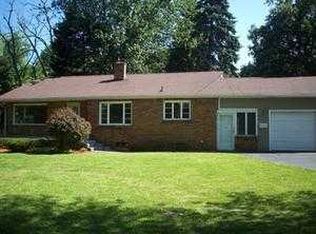 192 Potters Rd, Buffalo, NY 14220