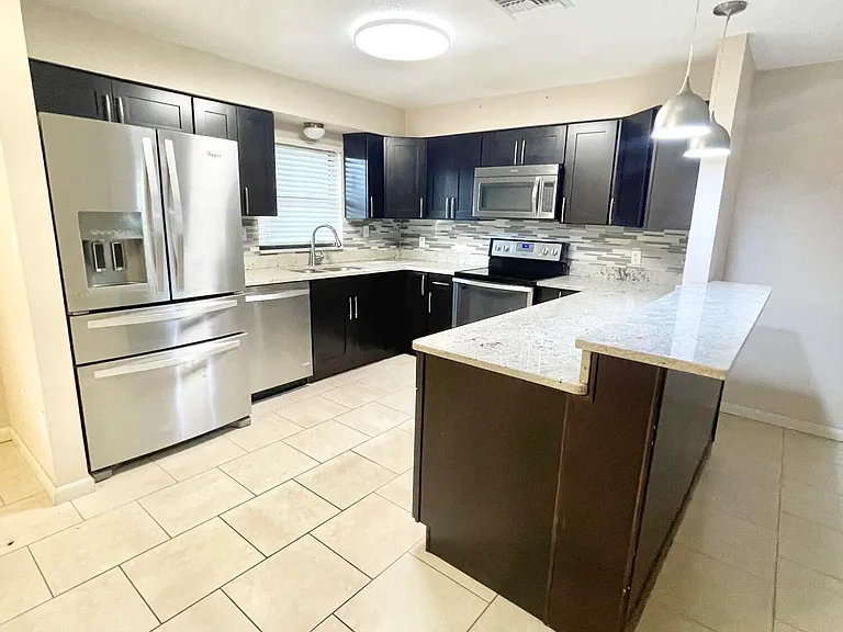 3025 Briarwood Ln — Photo 14