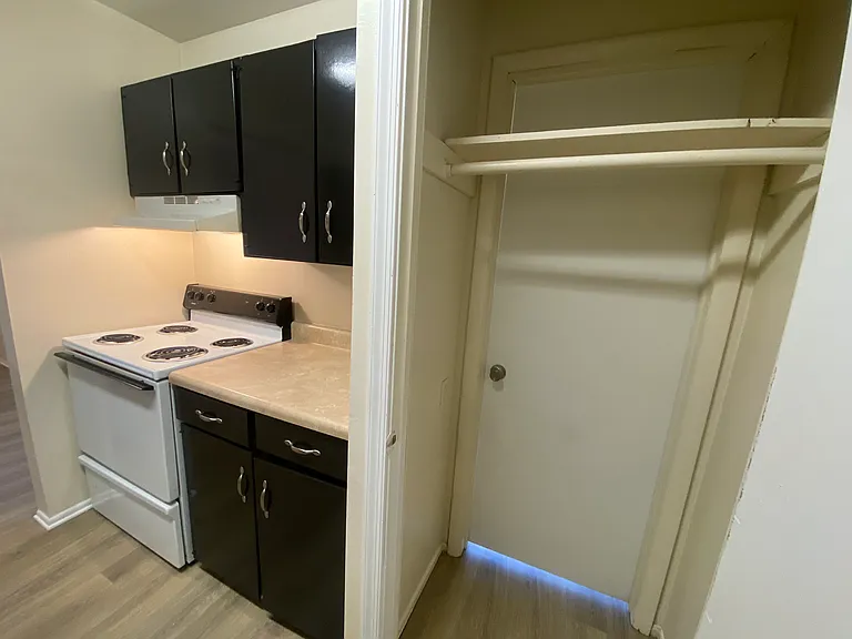 Forestbrook Apartments — Photo 60