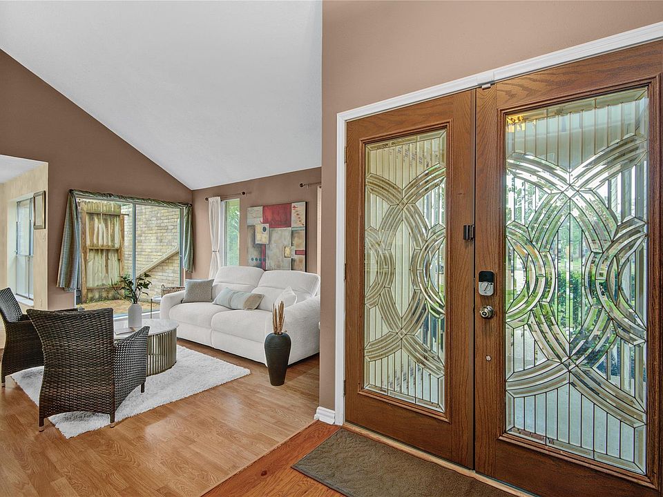 1st image of 3811 Lamplighter Cir