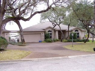 2517 Turkey Neck Cir, Rockport, TX 78382