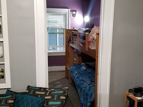4th image of 1702 W Lexington Ave