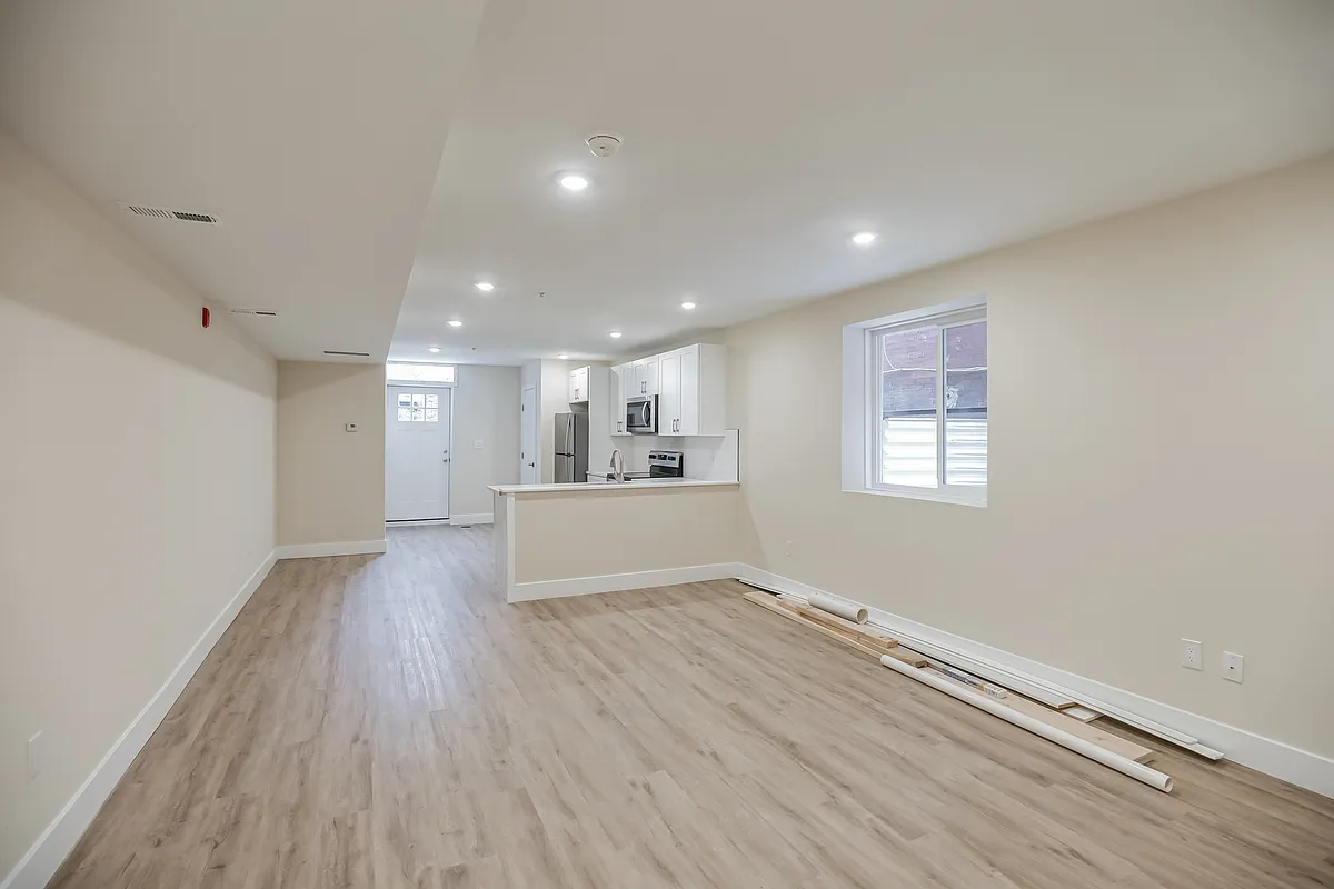 Building Photo - 3413 N 19th St #3R