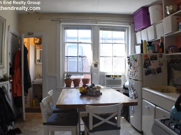 74 Myrtle St APT 9, Boston, MA 02114