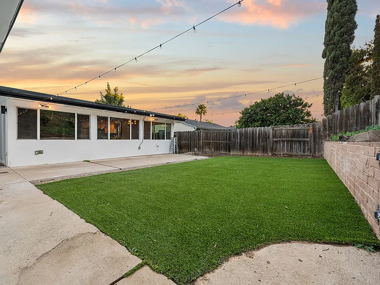 6750 Cowles Mountain Blvd #A — Photo 18