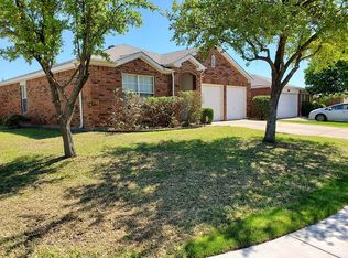 3301 Bentgate Ct, Denton, TX 76210