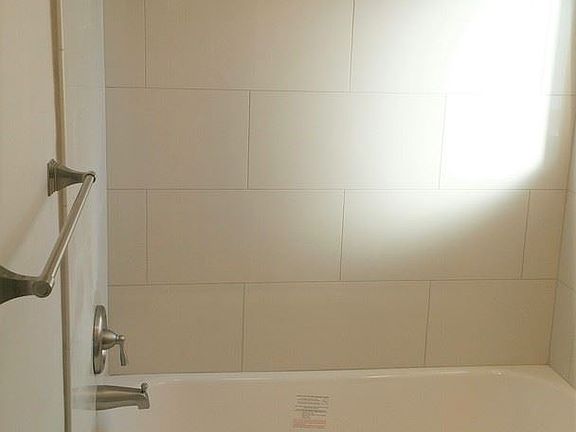 3rd image of 4338 Mississippi St APT 8