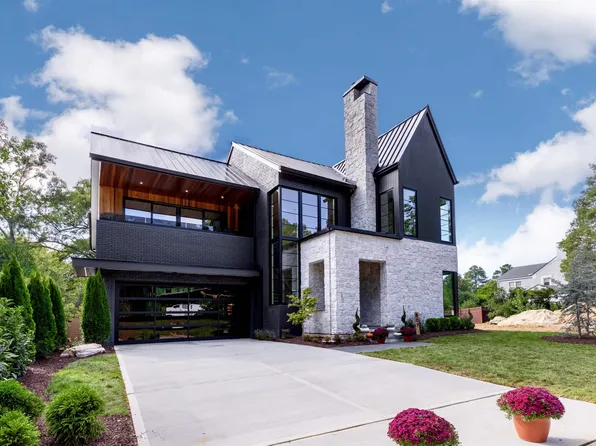 807 Chamberlain St, Raleigh, NC 27607