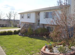 878 Shelby Ave, Radcliff, KY 40160