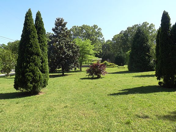 4th image of 51 Little Rock Dr