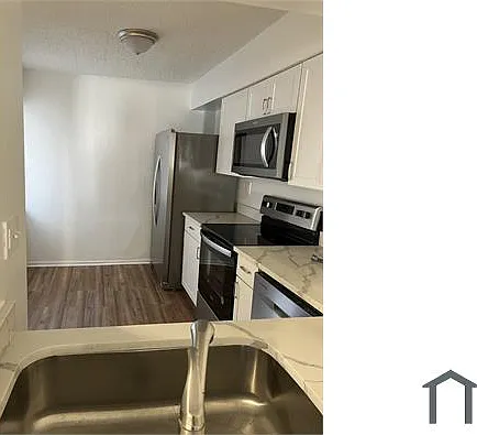 2705 Penwood Pl — Photo 4
