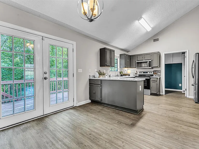349 Cotton Blossom Rd — Photo 18
