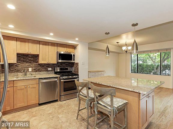 3rd image of 4501 Arlington Blvd APT 117