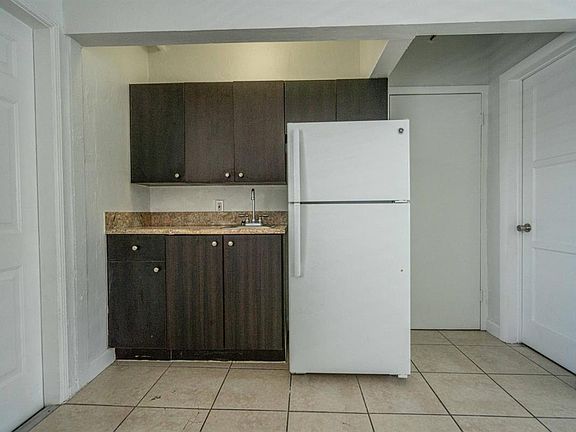 5th image of 8315 Byron Ave Unit 7A-8315-7A