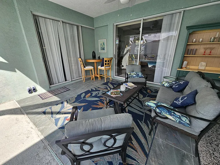 2720 SE Kern Rd — Photo 16
