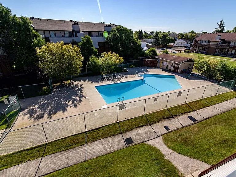 230 Fairlane Ave — Photo 8