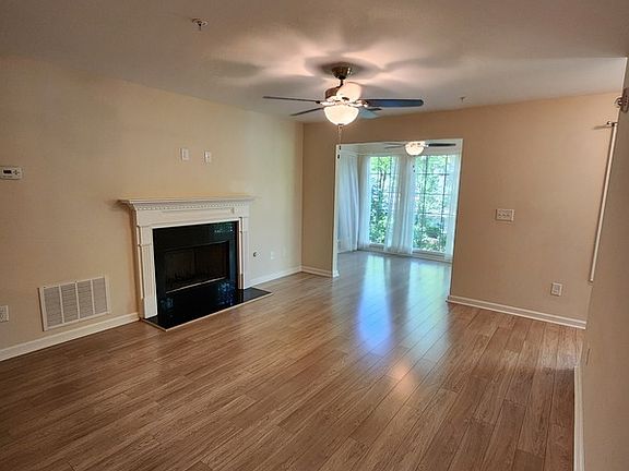 5th image of 807 Country Park Dr SE