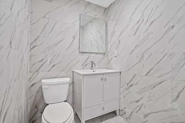 Rented by Crifasi Real Estate | media 44