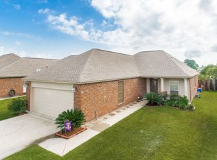 2915 Nicholson Lake Dr, Baton Rouge, LA 70810