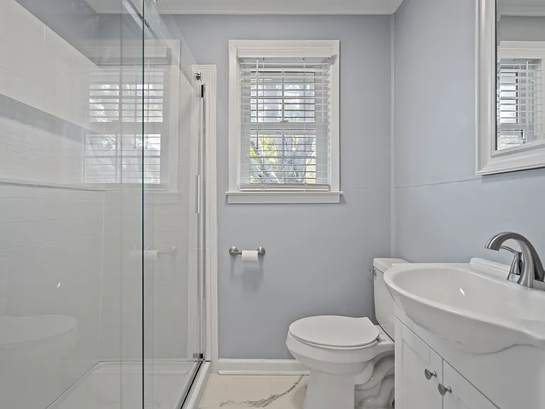 109 River Dr — Photo 19
