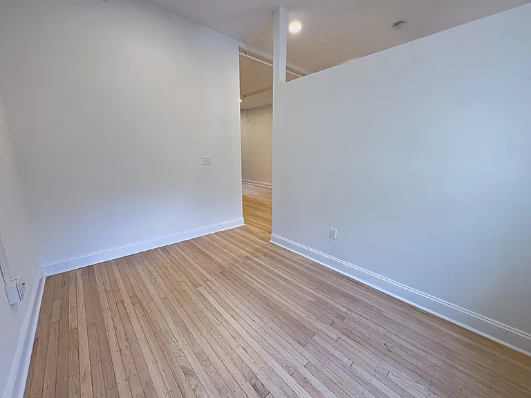 2113 Green St #2F — Photo 16