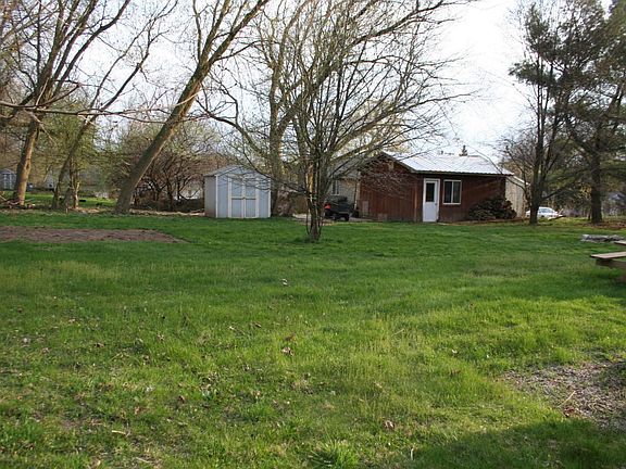 2nd image of 400 Lake Michigan Dr NW