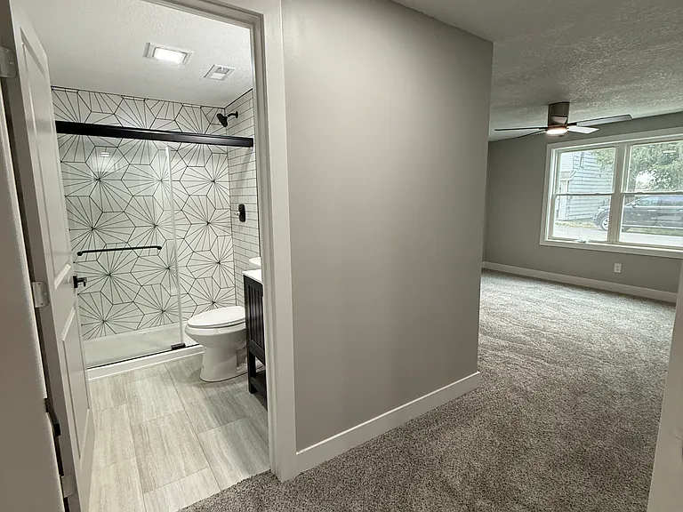 608 S Olive St — Photo 19