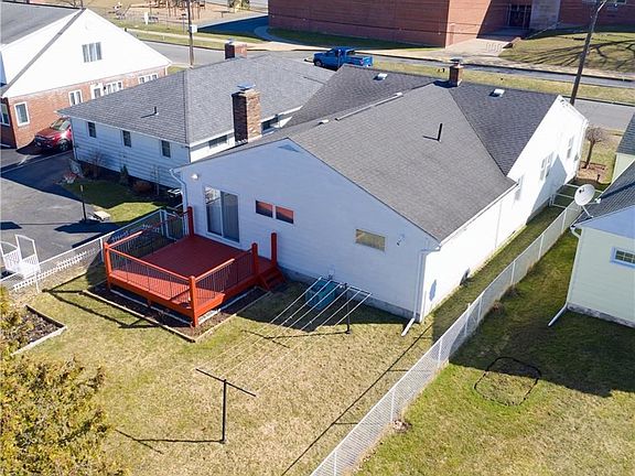 2nd image of 453 Durston Ave