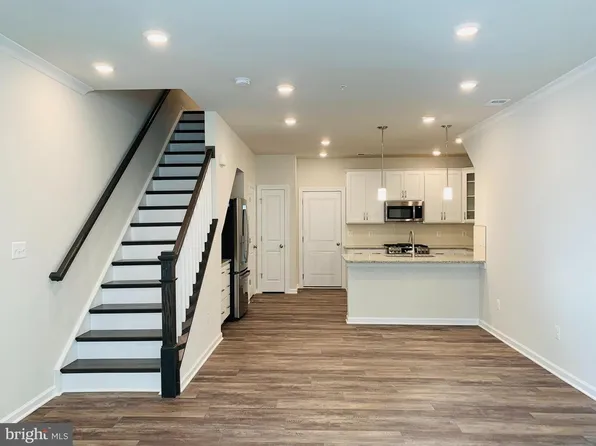 22486 Radford Point Ter, Ashburn, VA 20148