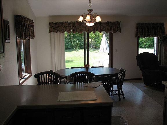5th image of 1621 Peach Tree Ct