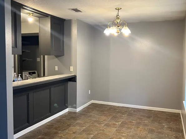 1010 Link Rd #B, Lake Charles, LA 70607