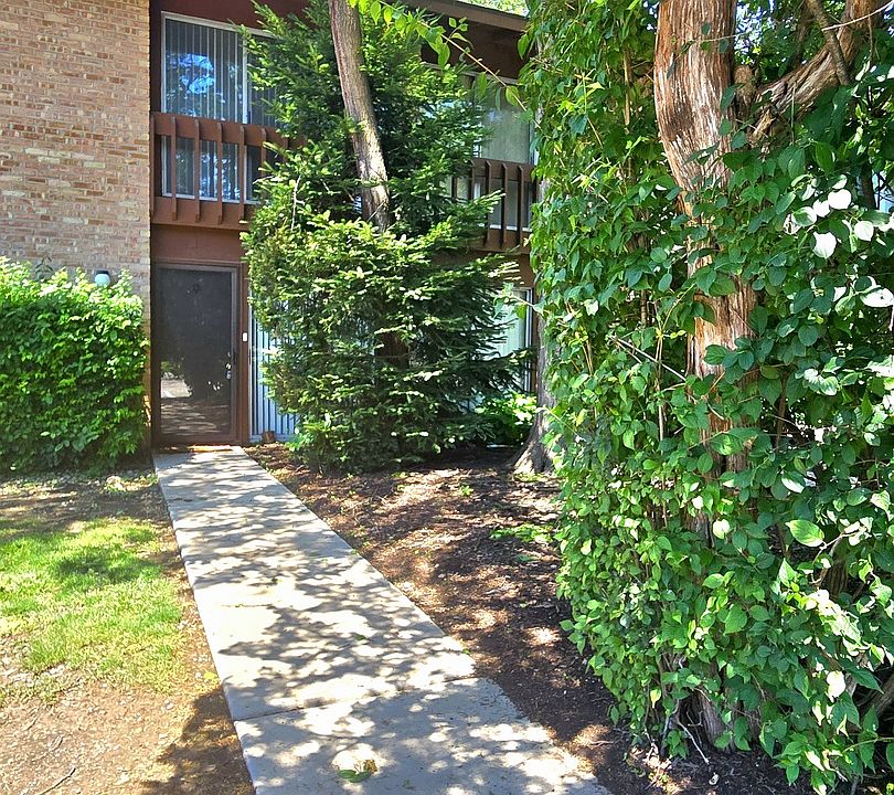 1st image of 5921 Meadow Dr #156-F