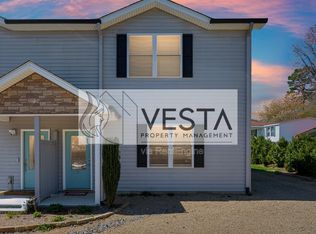 12 Riddle Rd, Swannanoa, NC 28778