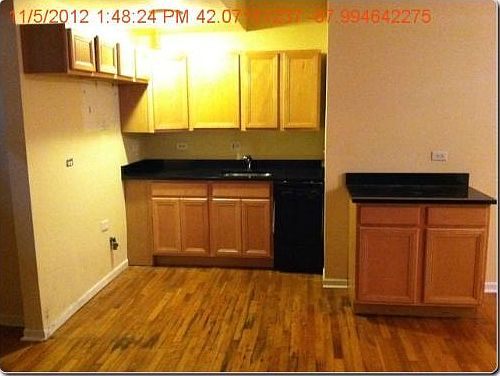 3rd image of 4128 N Kedvale Ave #5
