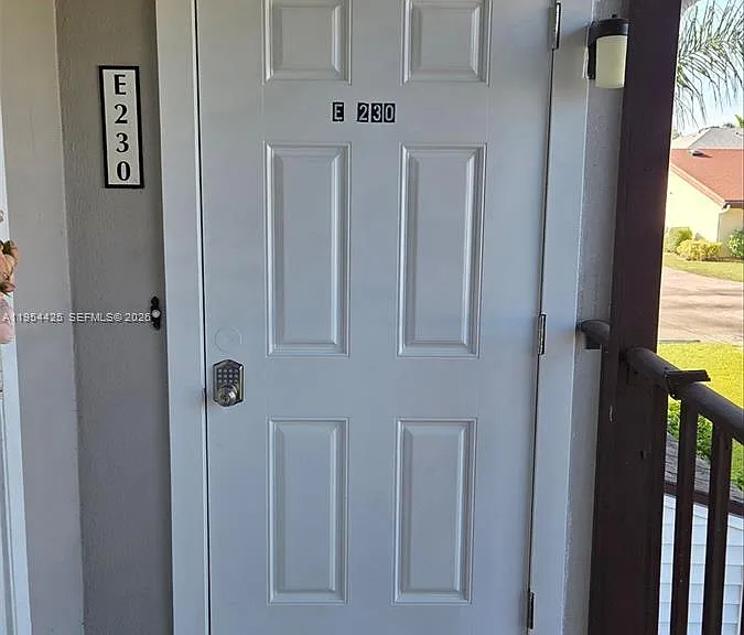 180 Cypress Way E #E230 — Photo 8