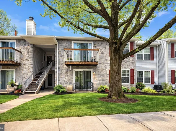 14 Azalea Ct, Lawrence Township, NJ 08648