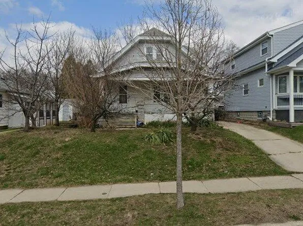 9516 W Lapham STREET, West Allis, WI 53214