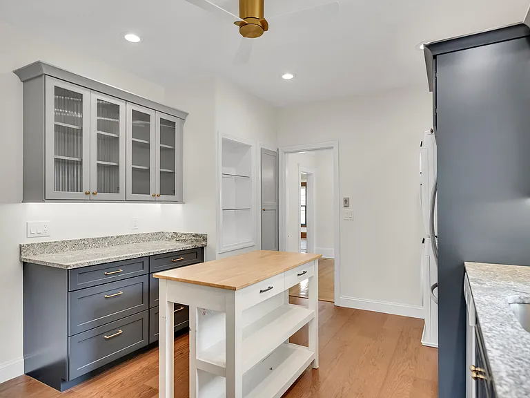 34 Ware St #2 — Photo 10