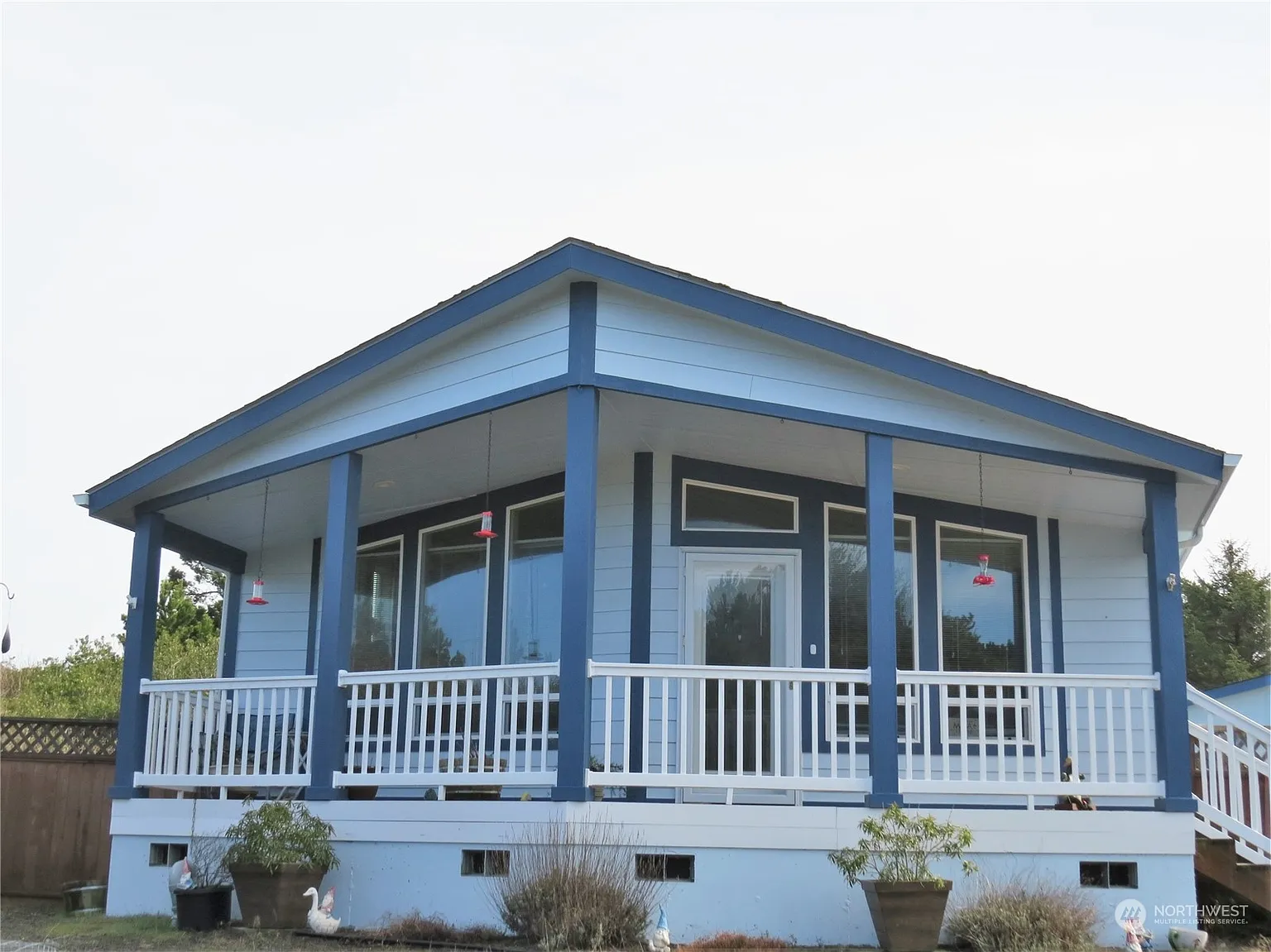 526 Sand Dune Avenue SW photo 1