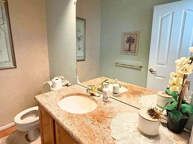 6028 Meadowview Dr — Photo 12