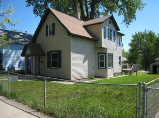 926 Sims Ave, Saint Paul, MN 55106